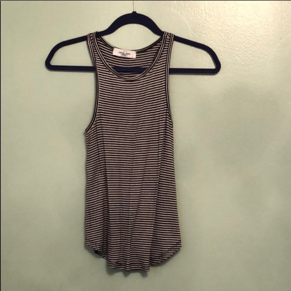 💐CJLA Racerback Adley Tank - Picture 3 of 6